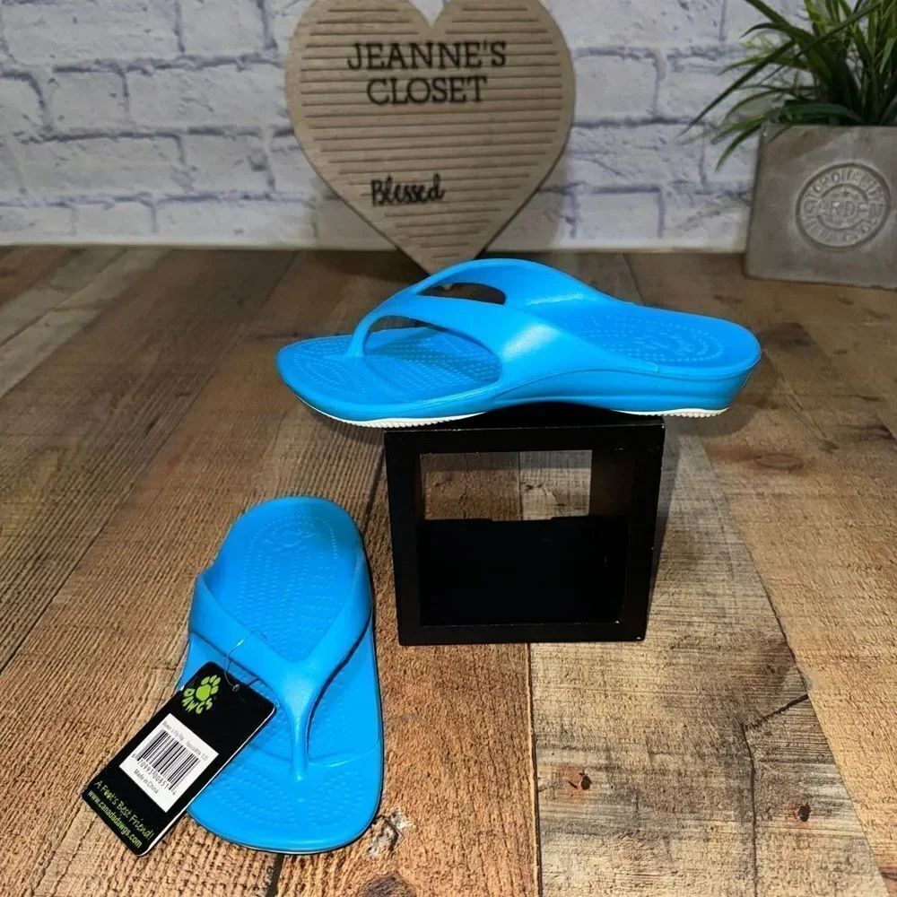 Dawgs flip flop sandals peacock white NWT